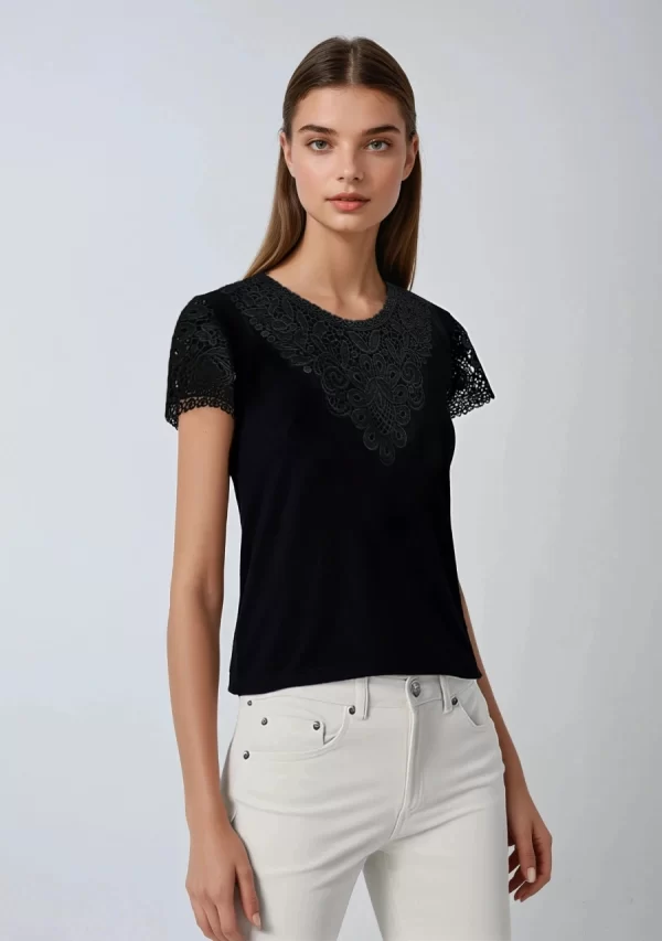 Μπλούζα με Κέντημα Κοντομάνικη Μαύρη